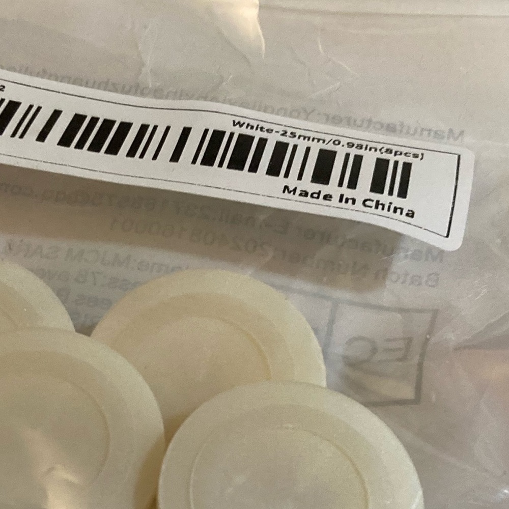 25mm white buttons - Picture 3 of 3